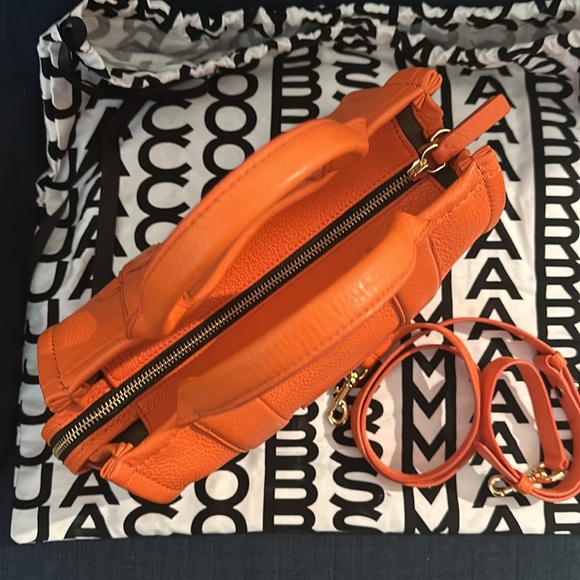 The Marc Jacobs The Leather Tote Bag - Picture 4 of 7